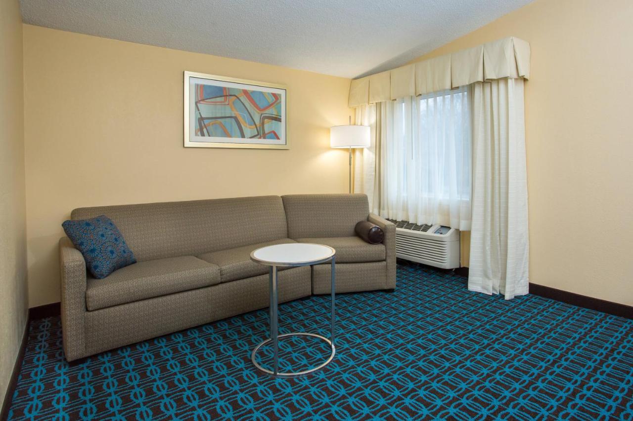 | Fairfield Inn Boston Dedham