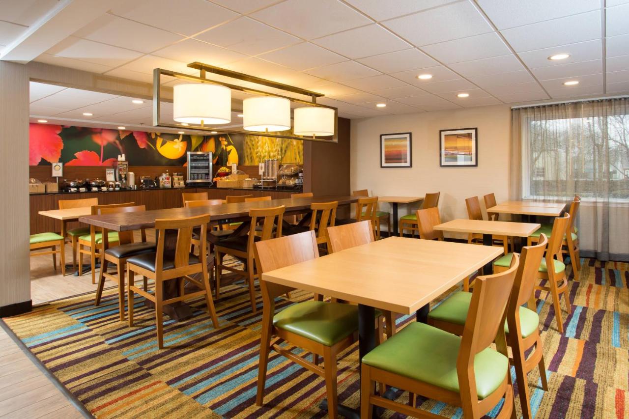 | Fairfield Inn Boston Dedham