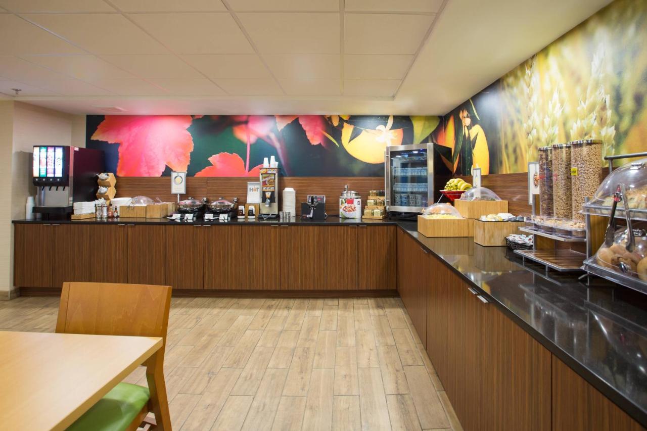 | Fairfield Inn Boston Dedham