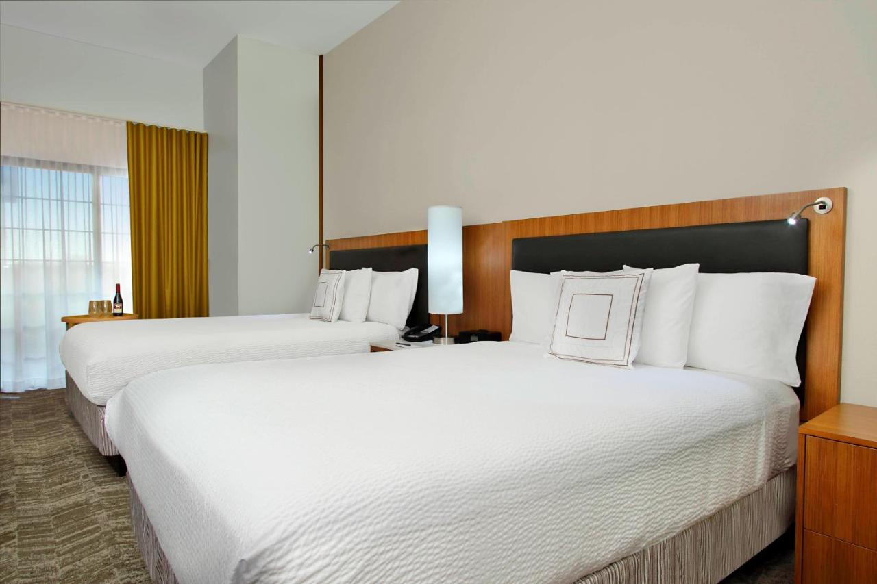 Queen Studio with Sofa Bed at SpringHill Suites by Marriott Madera