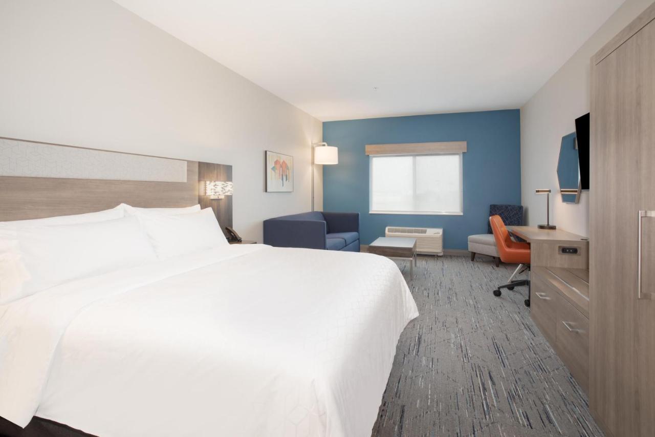 King Suite with Sofa Bed at Holiday Inn Express Hotel & Suites Idaho Falls by IHG