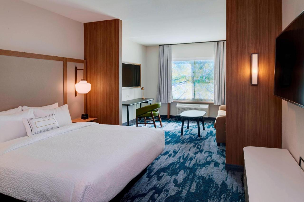  | Fairfield Inn & Suites by Marriott Columbus, IN
