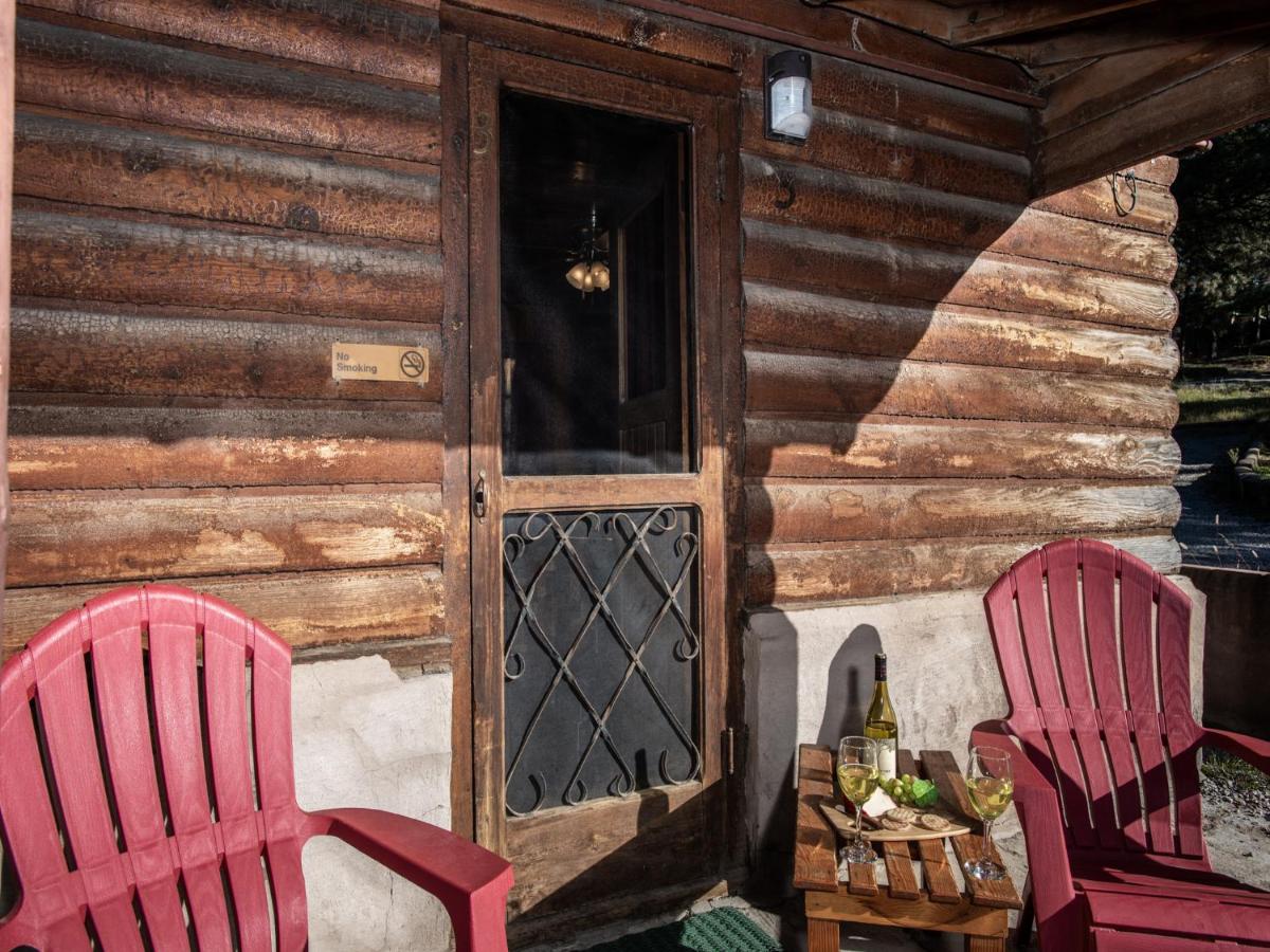 | Apache Village 3, Queen Bed, Midtown, Sleeps 2