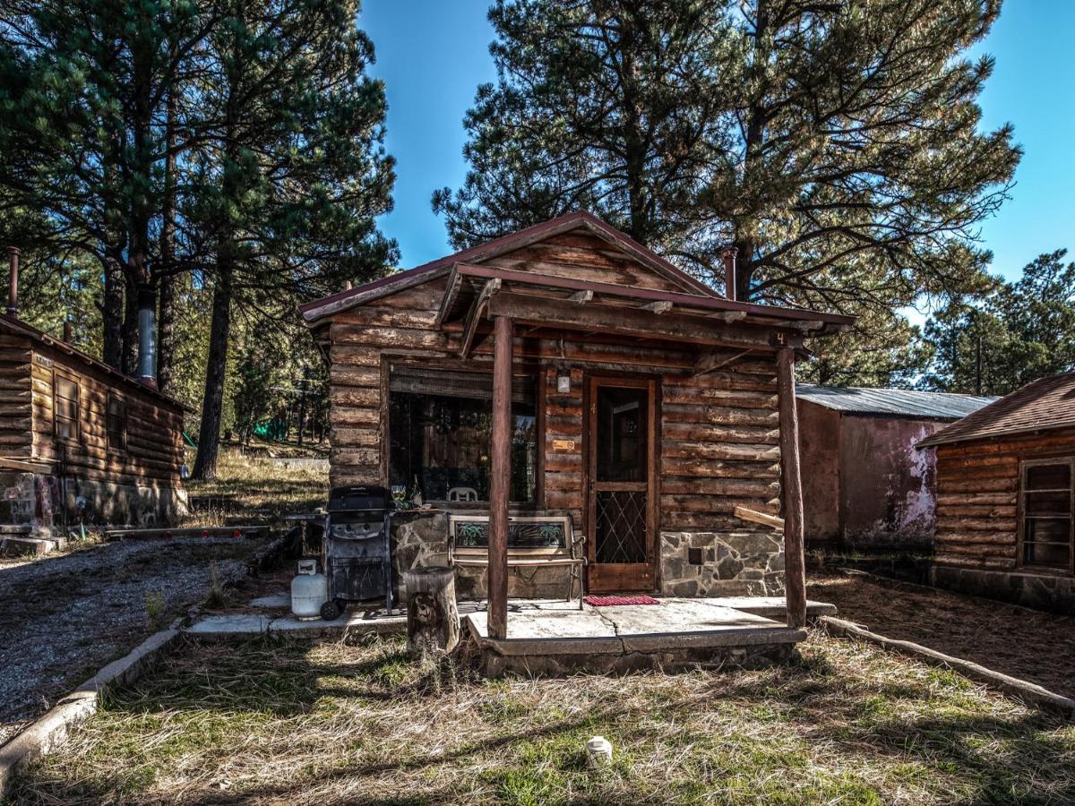  | Apache Village 4, King Studio, Midtown, Sleeps 2