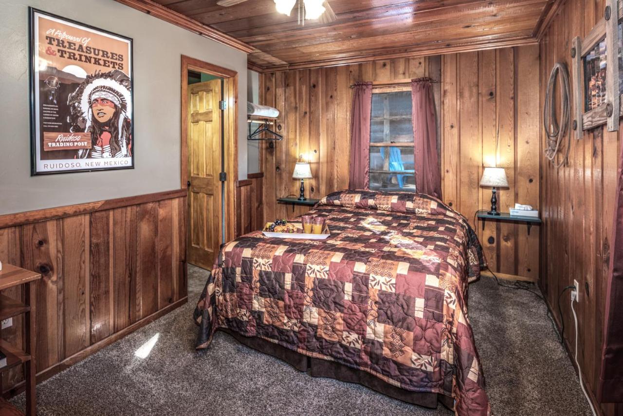  | Apache Village 5, Queen Bed, Midtown, Sleeps 2