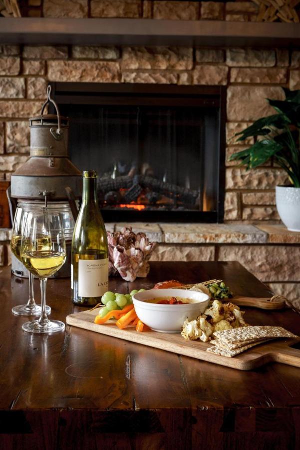 | Rivertide Suites
