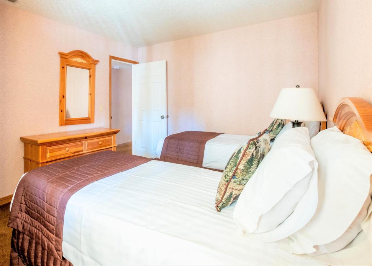 Three-Bedroom Apartment at Lagonita Lodge