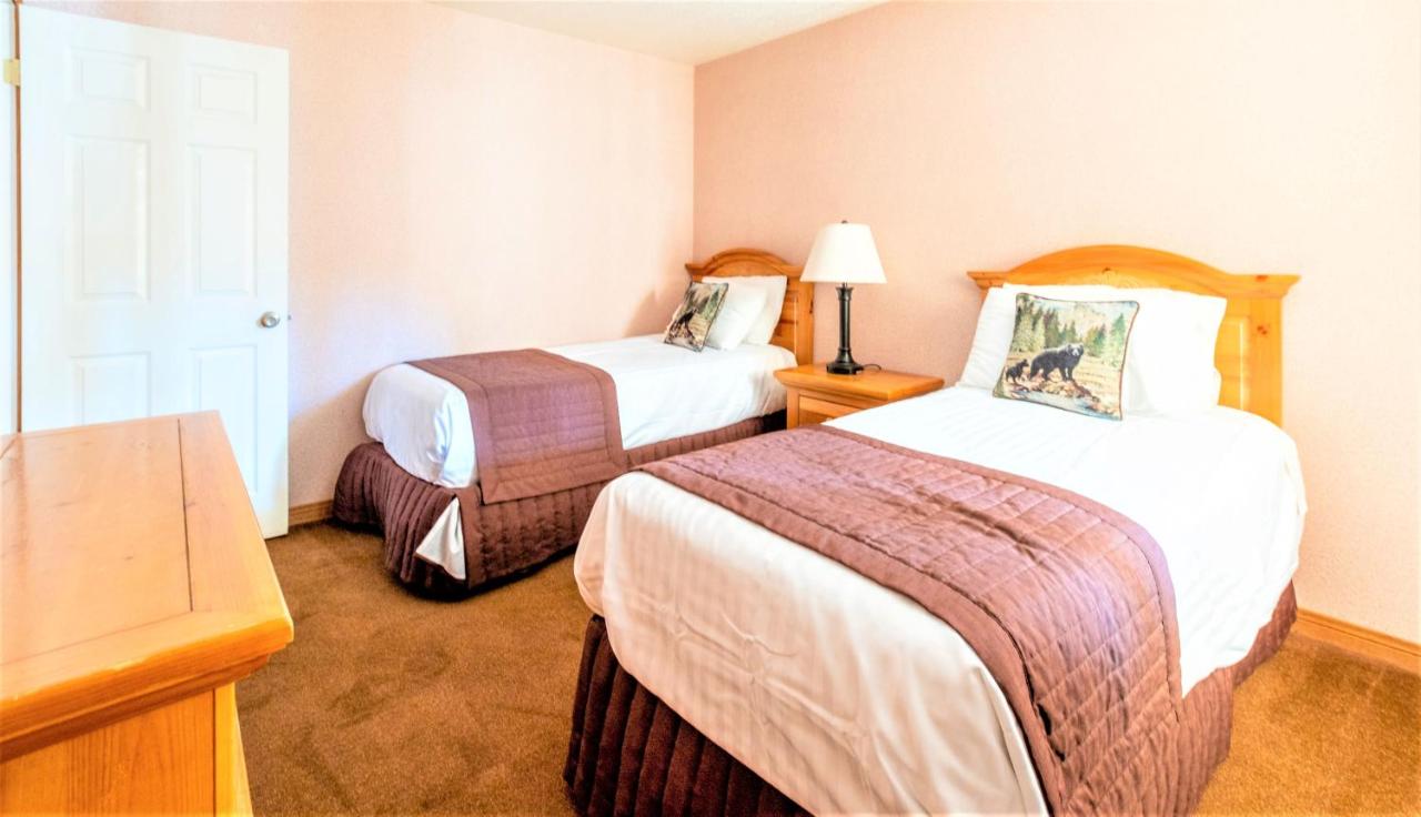 Three-Bedroom Apartment at Lagonita Lodge