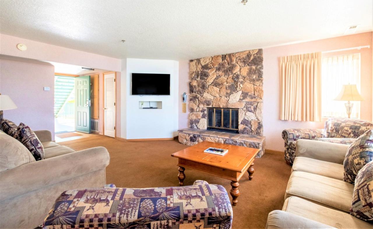 Three-Bedroom Apartment at Lagonita Lodge