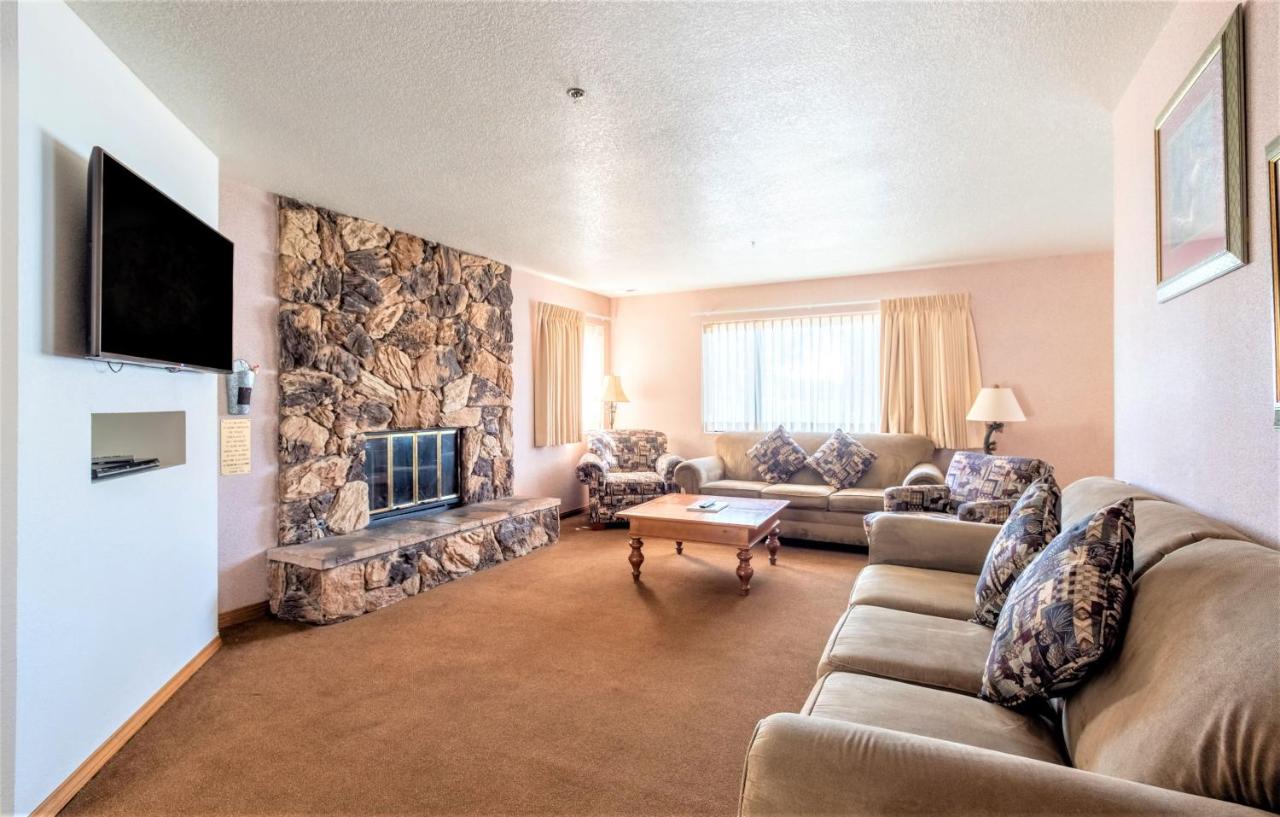 Three-Bedroom Apartment at Lagonita Lodge