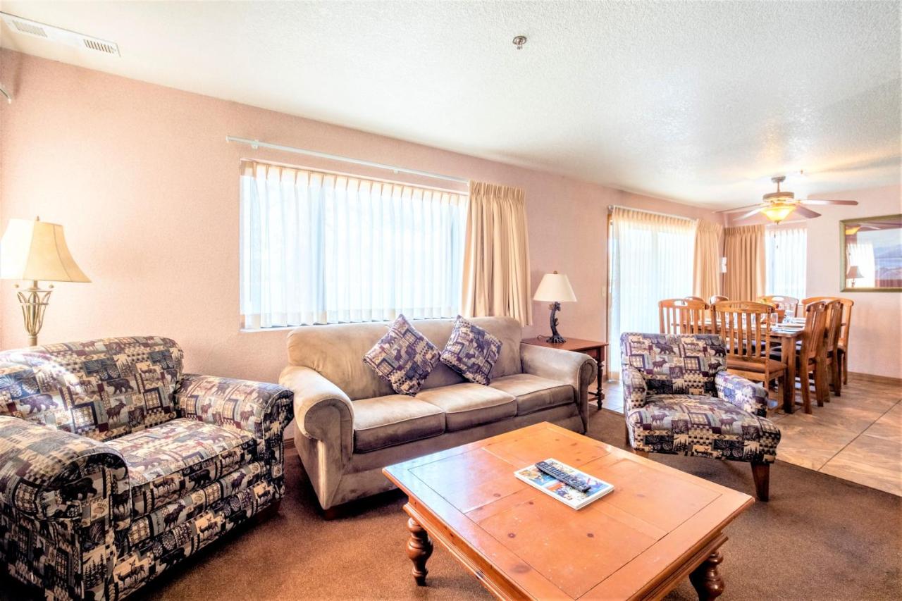 Three-Bedroom Apartment at Lagonita Lodge