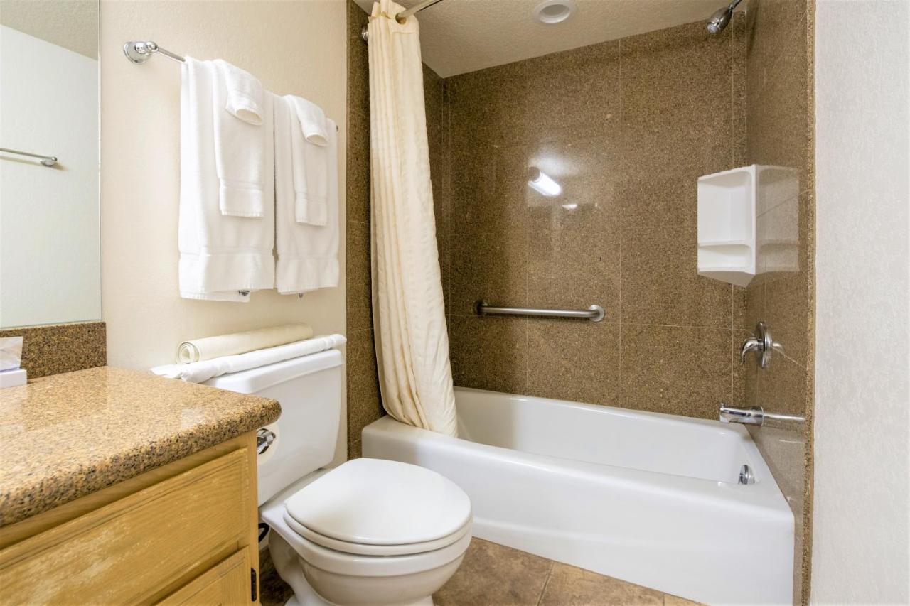 Three-Bedroom Apartment at Lagonita Lodge