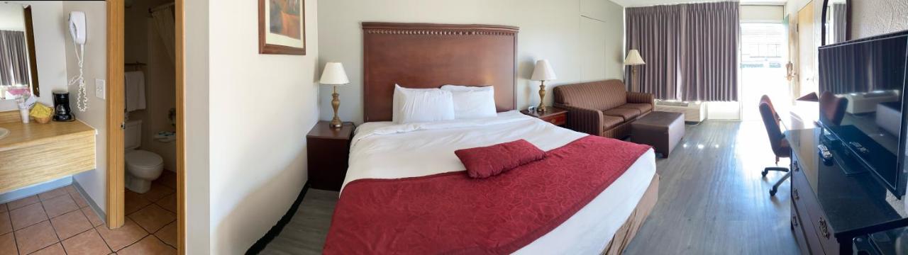| Willow Tree Inn Branson