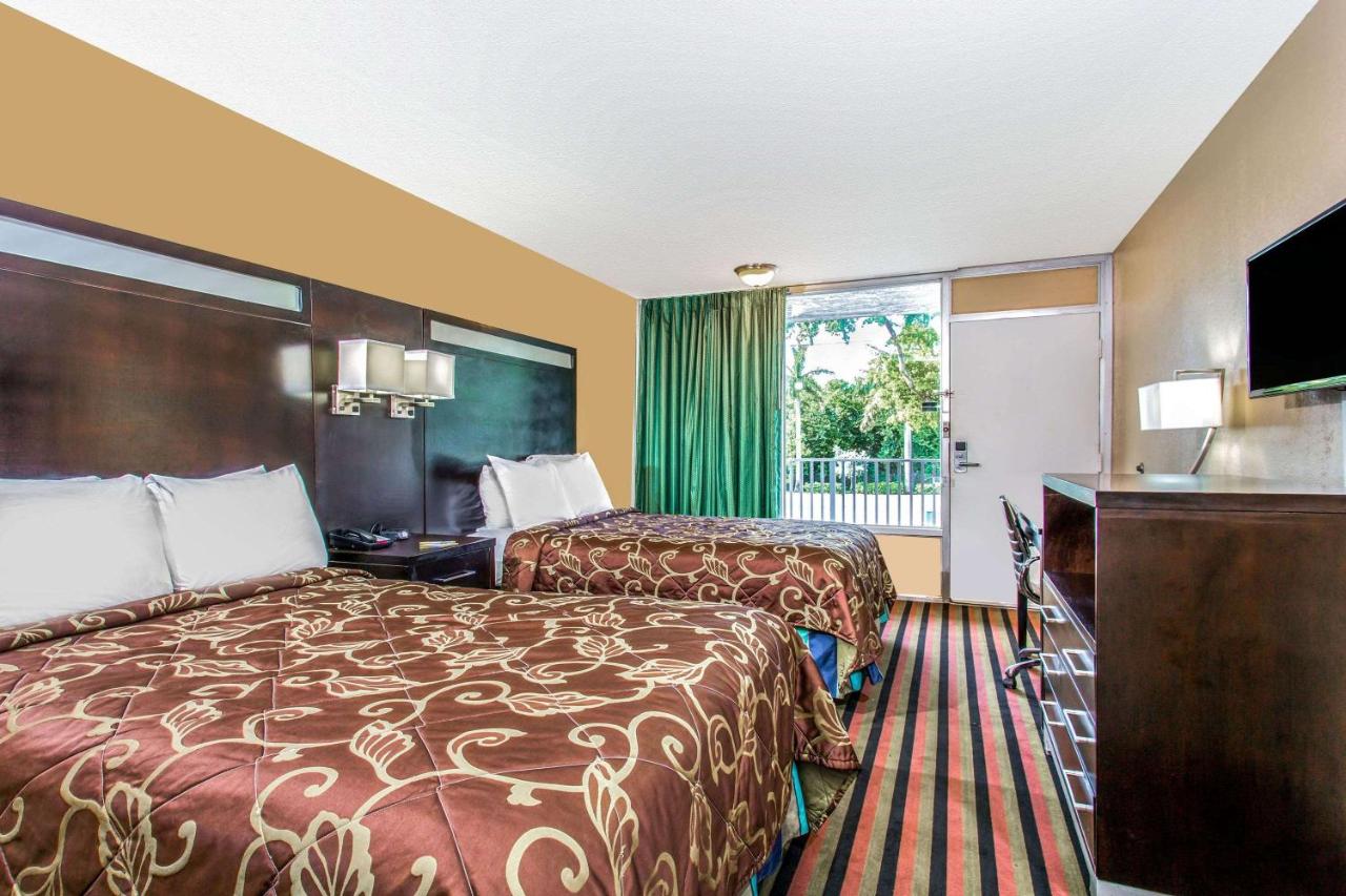 Days Inn by Wyndham Fort Lauderdale Airport Cruise Port