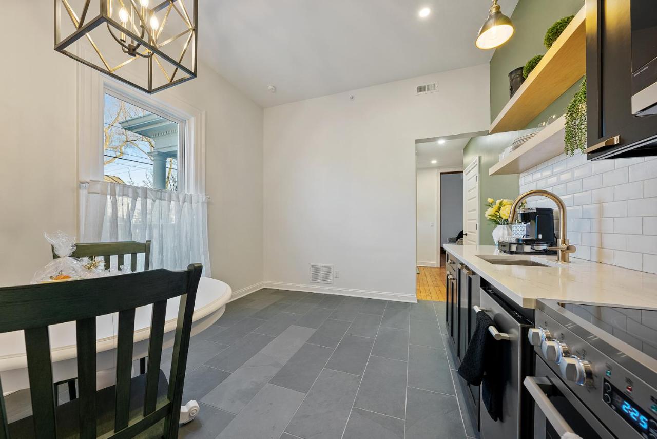 | Beautiful Condo 2 Bedroom Condo Close to Battery Park Marina - C D