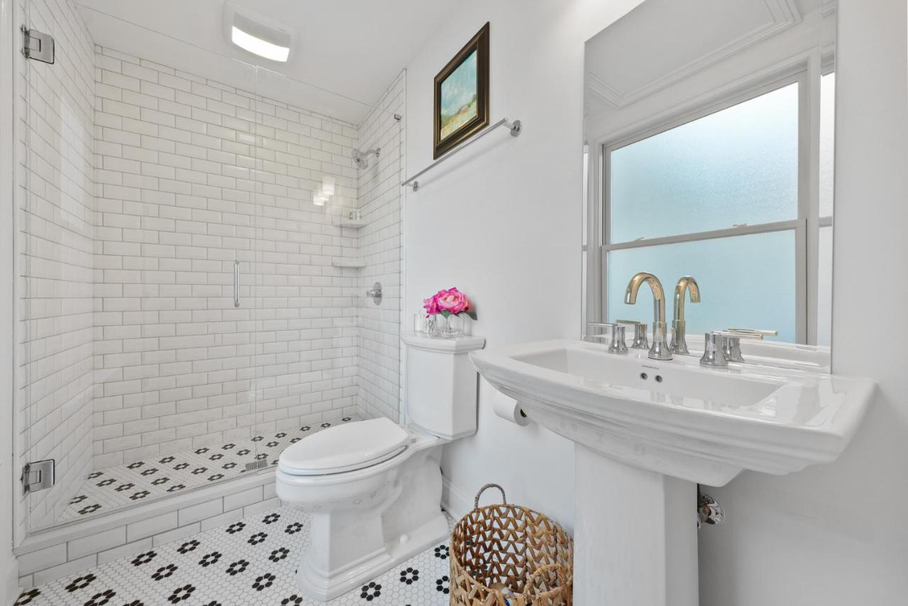 | Beautiful Condo close to Saucy Brew Works - G