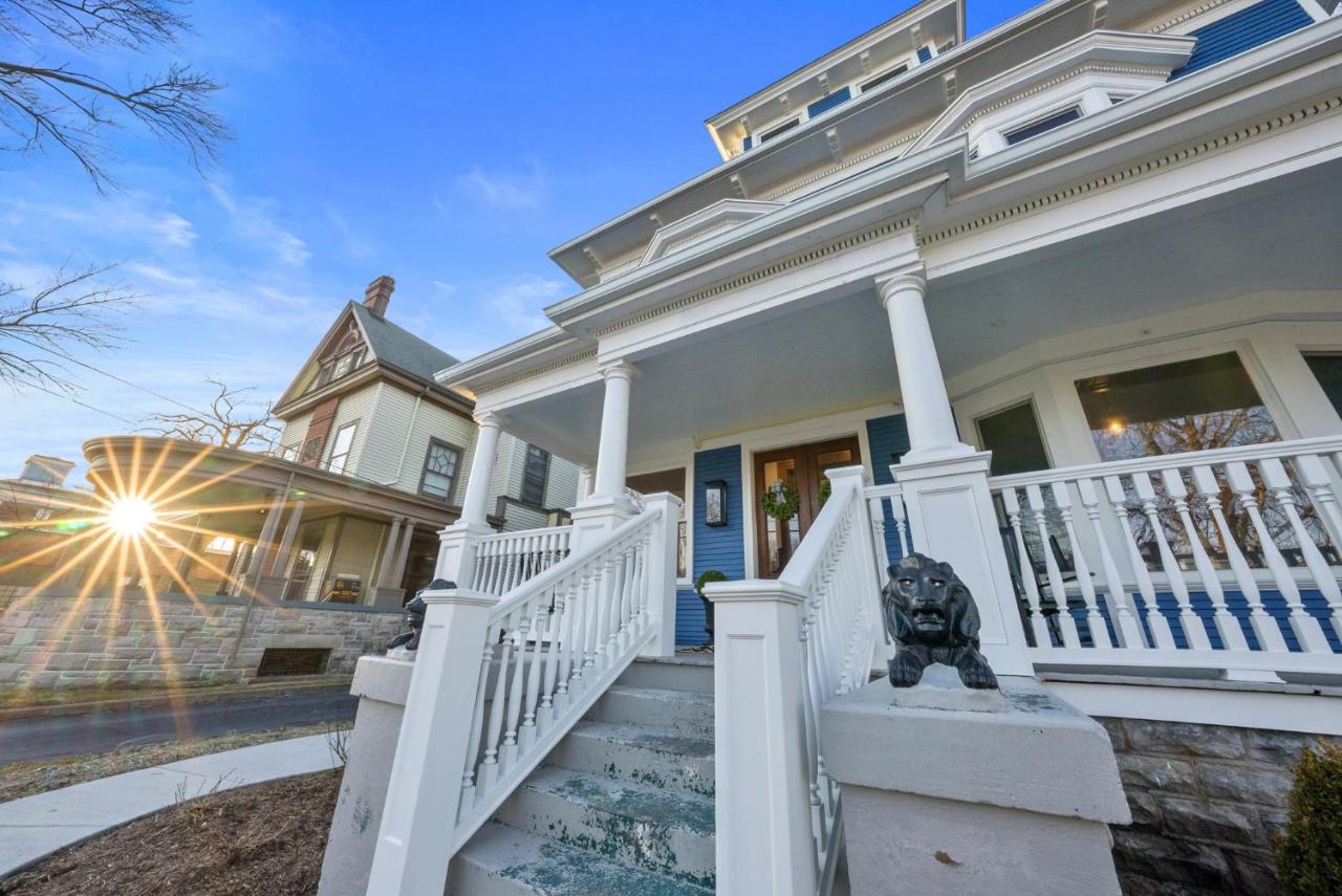 | Beautiful Condo close to Saucy Brew Works - G