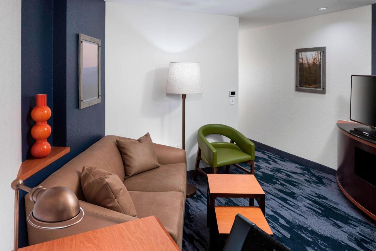 King Suite with Sofa Bed at Fairfield by Marriott Inn & Suites Austin Parmer/Tech Ridge