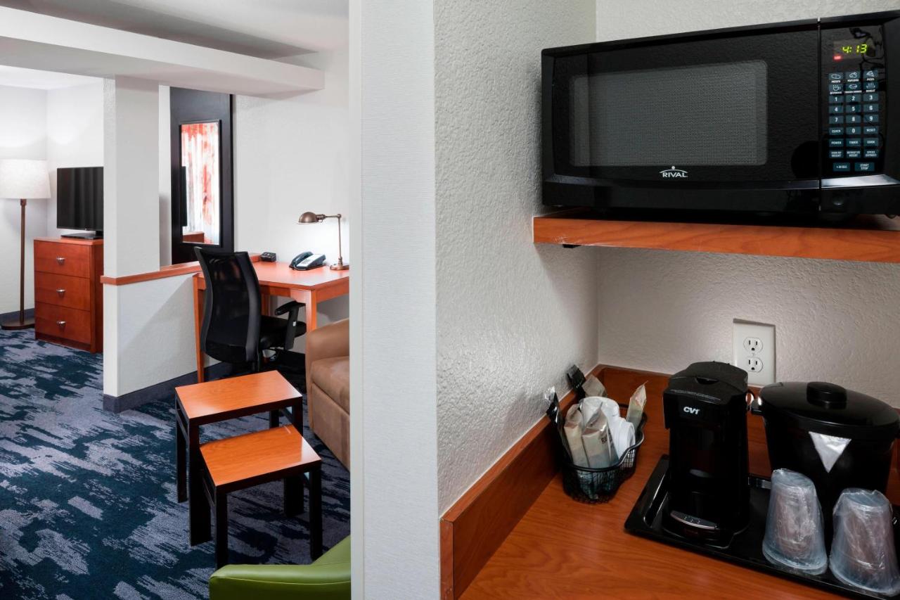 King Suite with Sofa Bed at Fairfield by Marriott Inn & Suites Austin Parmer/Tech Ridge
