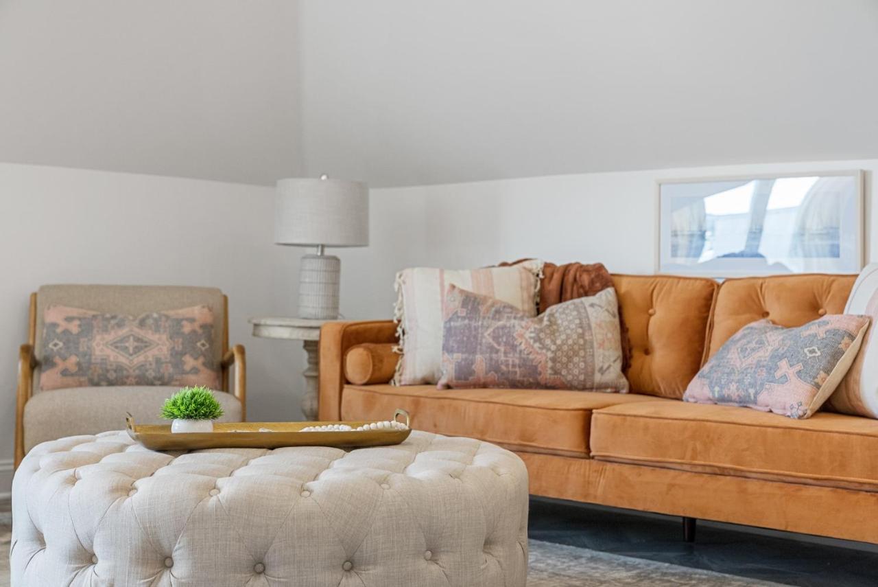  | MINUTES FROM CEDAR POINT - Beautiful 4 Bedroom Condo - J