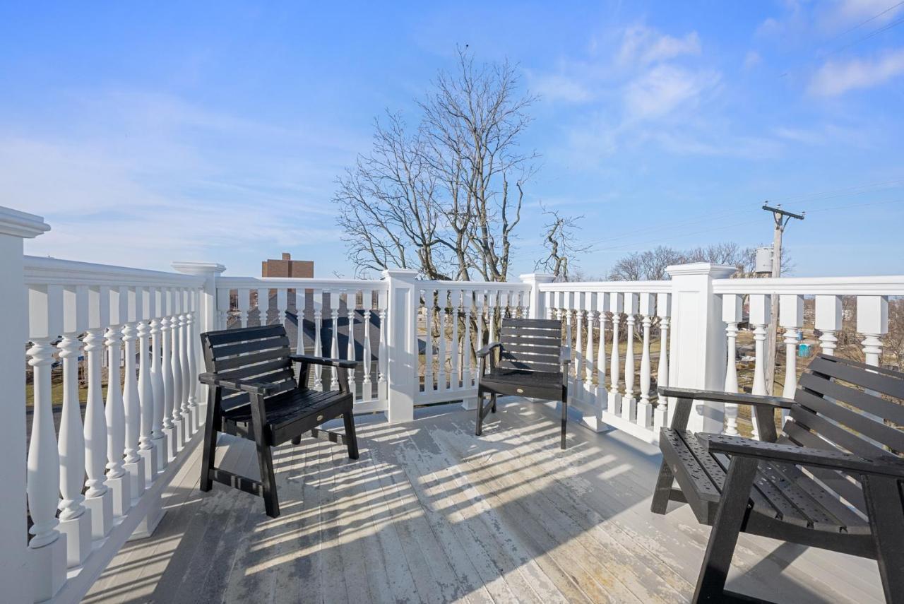  | MINUTES FROM CEDAR POINT - Beautiful 4 Bedroom Condo - J