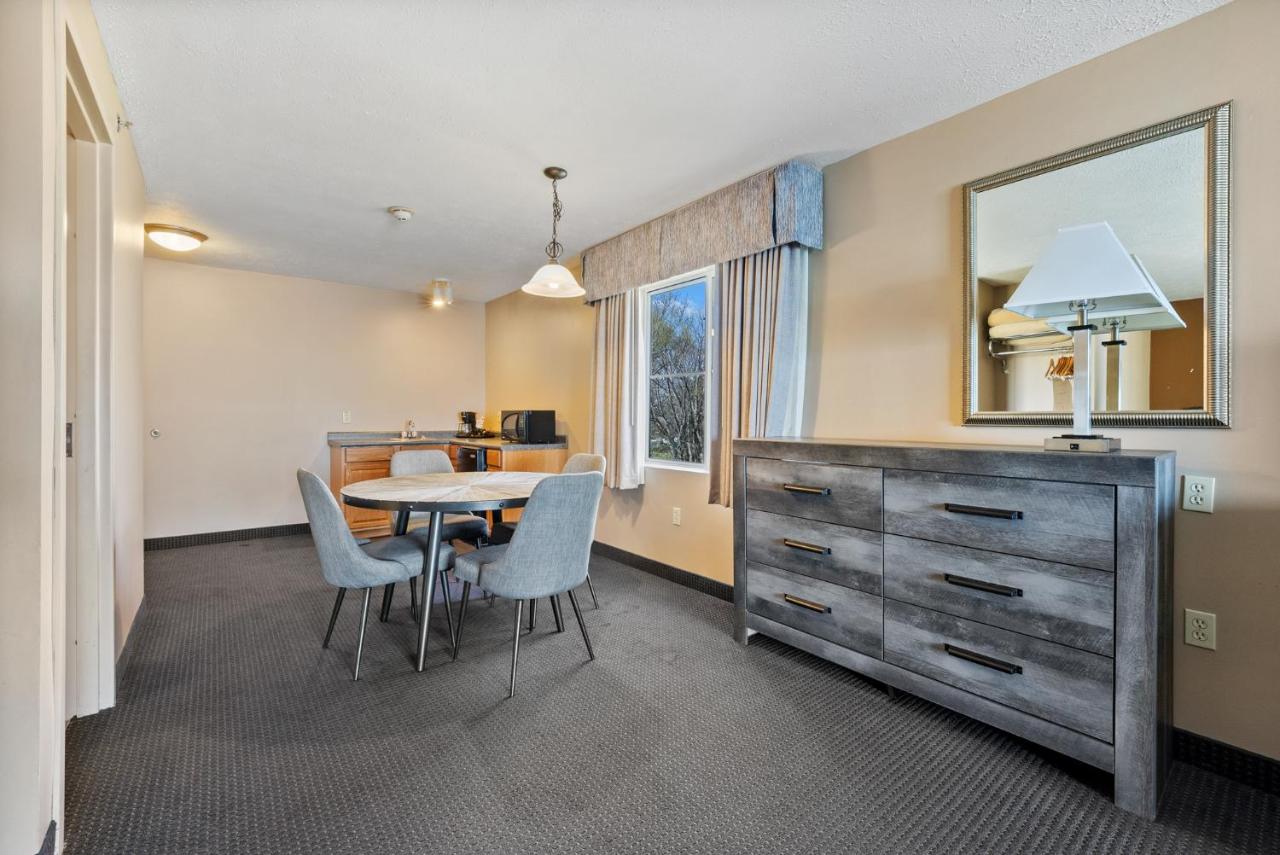  | BayShore Family Suite #200