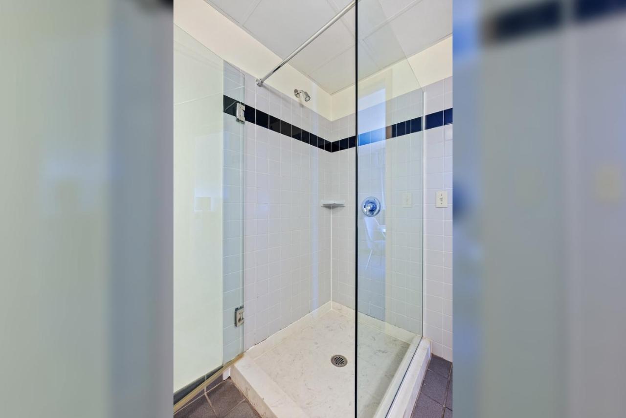  | BayShore Family Suite #200