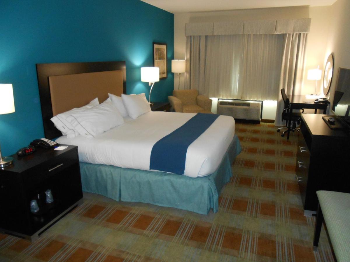 | Holiday Inn Express Hotel & Suites Houston NW-Brookhollow, an IHG Hotel