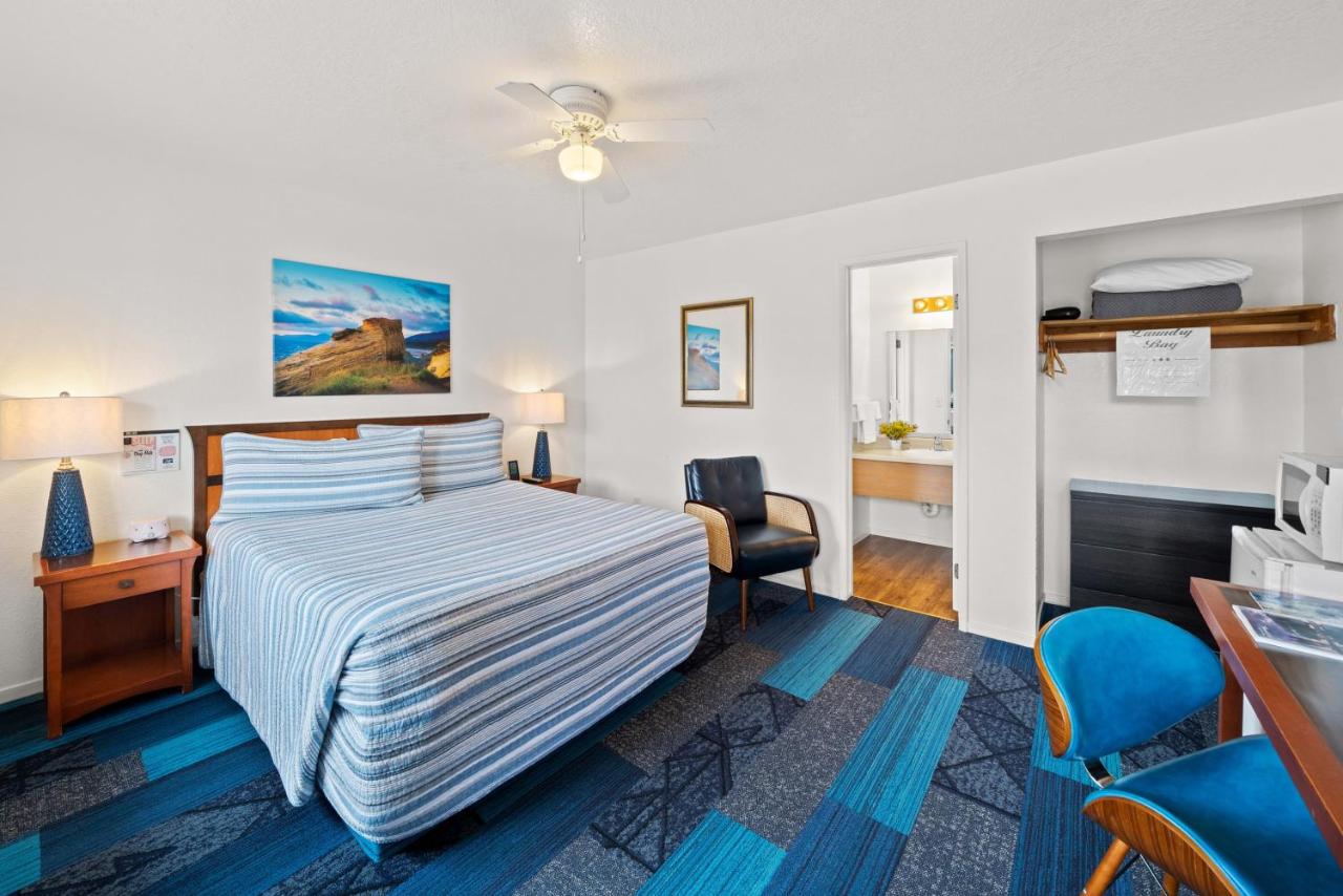 | Surf & Sand Inn