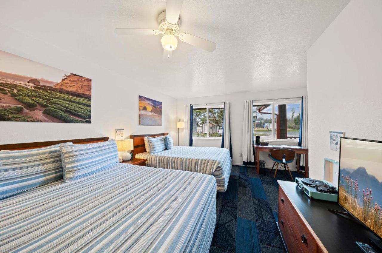 | Surf & Sand Inn