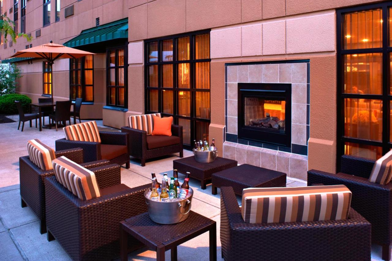 | Courtyard by Marriott Cincinnati-Covington
