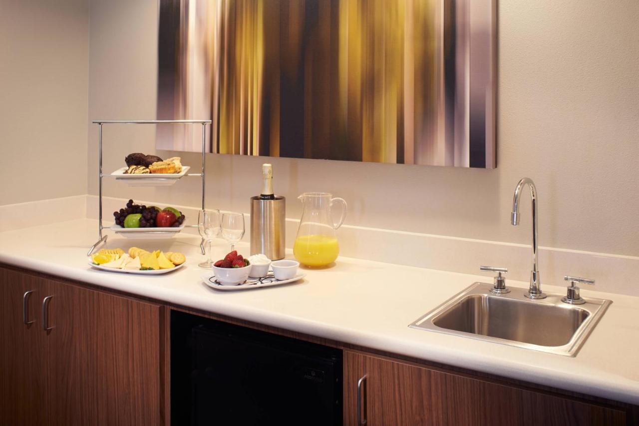 | Courtyard by Marriott Cincinnati-Covington