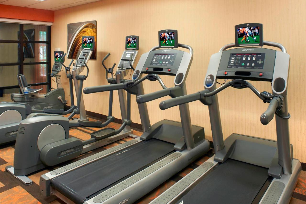 | Courtyard by Marriott Cincinnati-Covington