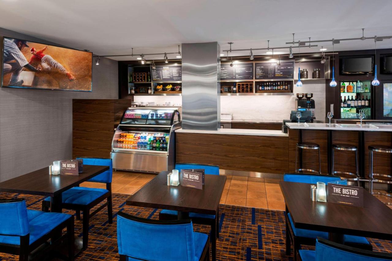 | Courtyard by Marriott Cincinnati-Covington