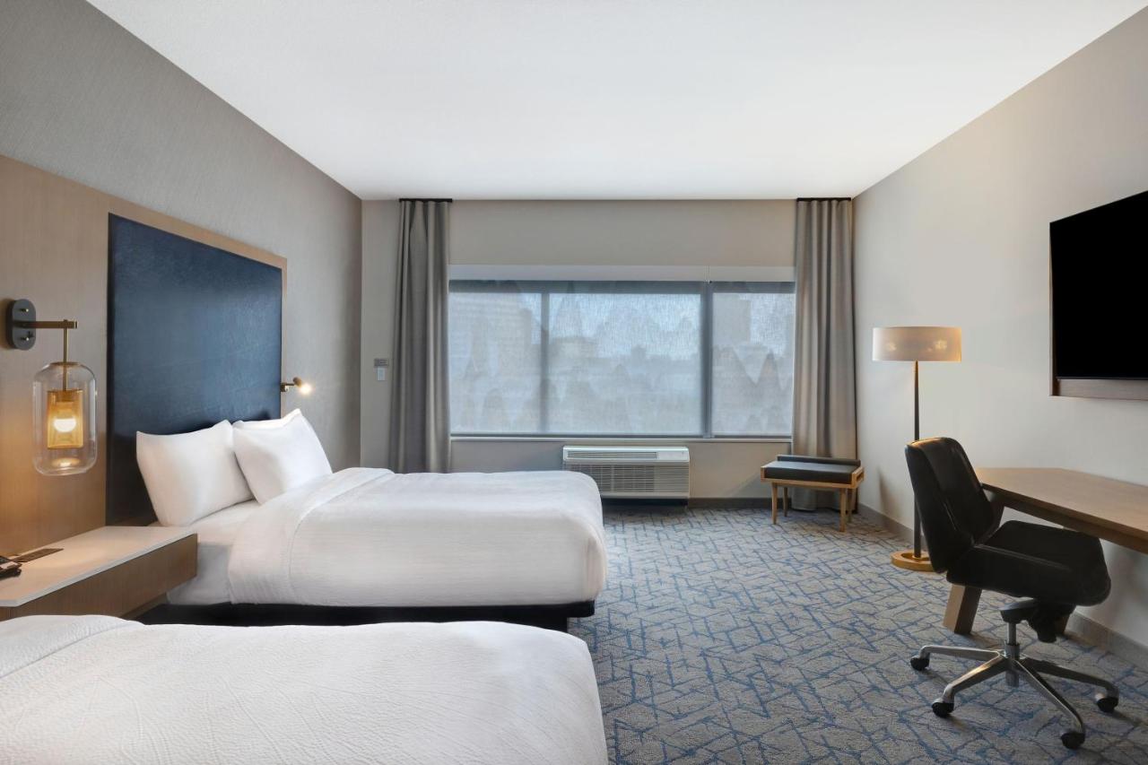 | Fairfield by Marriott Inn & Suites Minneapolis Downtown