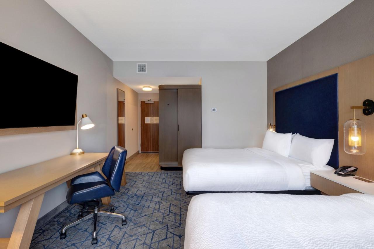  | Fairfield by Marriott Inn & Suites Minneapolis Downtown