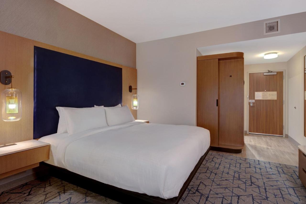 | Fairfield by Marriott Inn & Suites Minneapolis Downtown