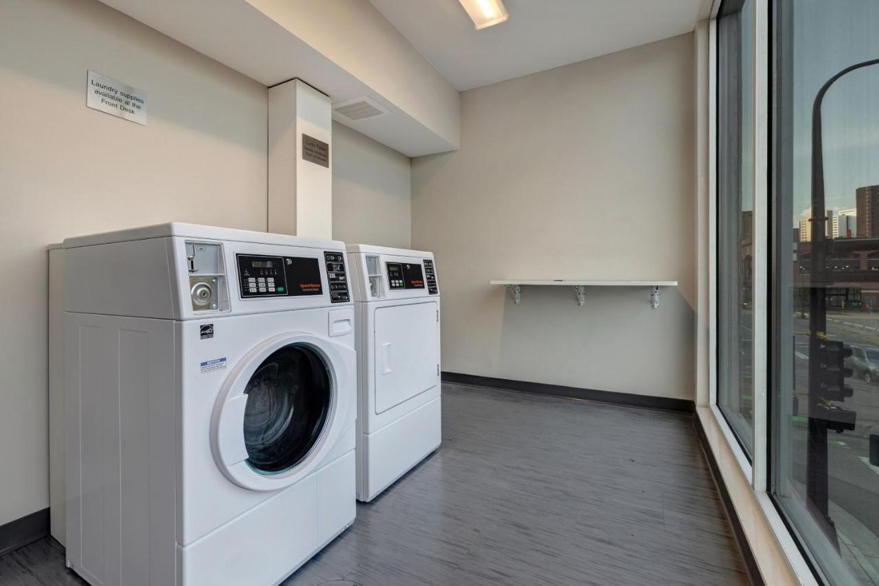 | Fairfield by Marriott Inn & Suites Minneapolis Downtown