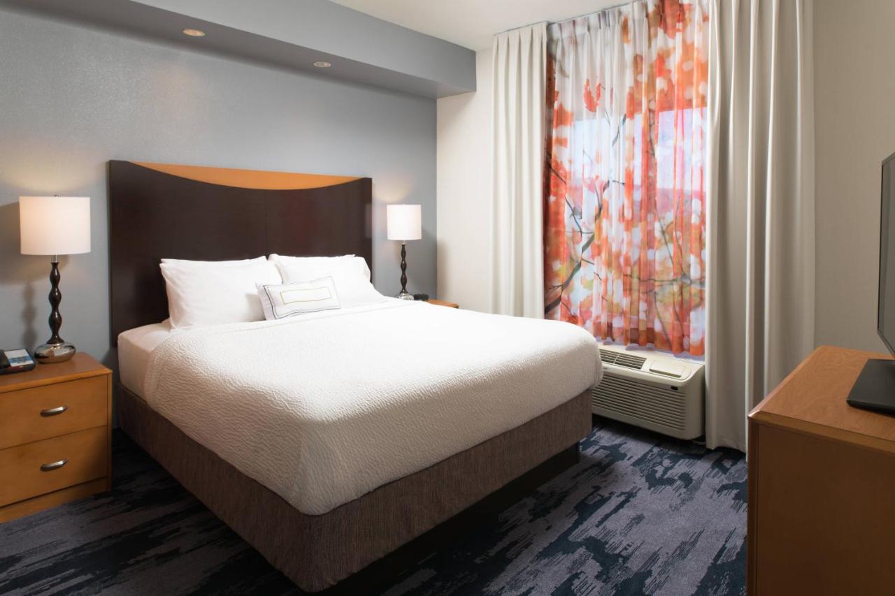 King Studio with Sofa Bed at Fairfield Inn & Suites Chattanooga I-24/Lookout Mountain