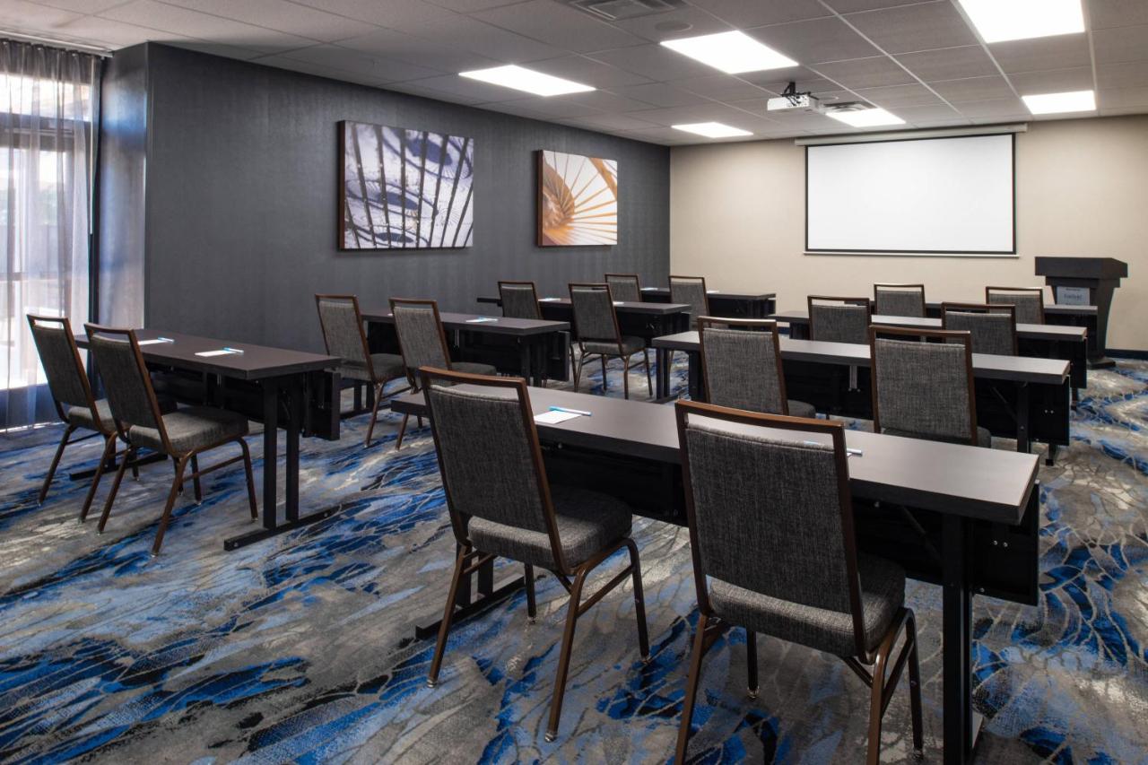  | Fairfield Inn and Suites by Marriott Bakersfield Central