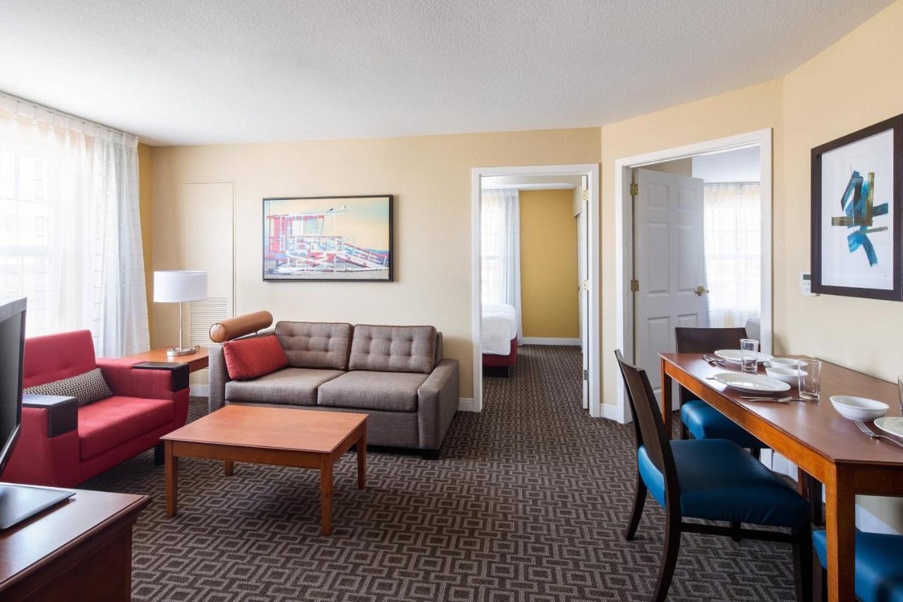 | TownePlace Suites Los Angeles LAX/Manhattan Beach