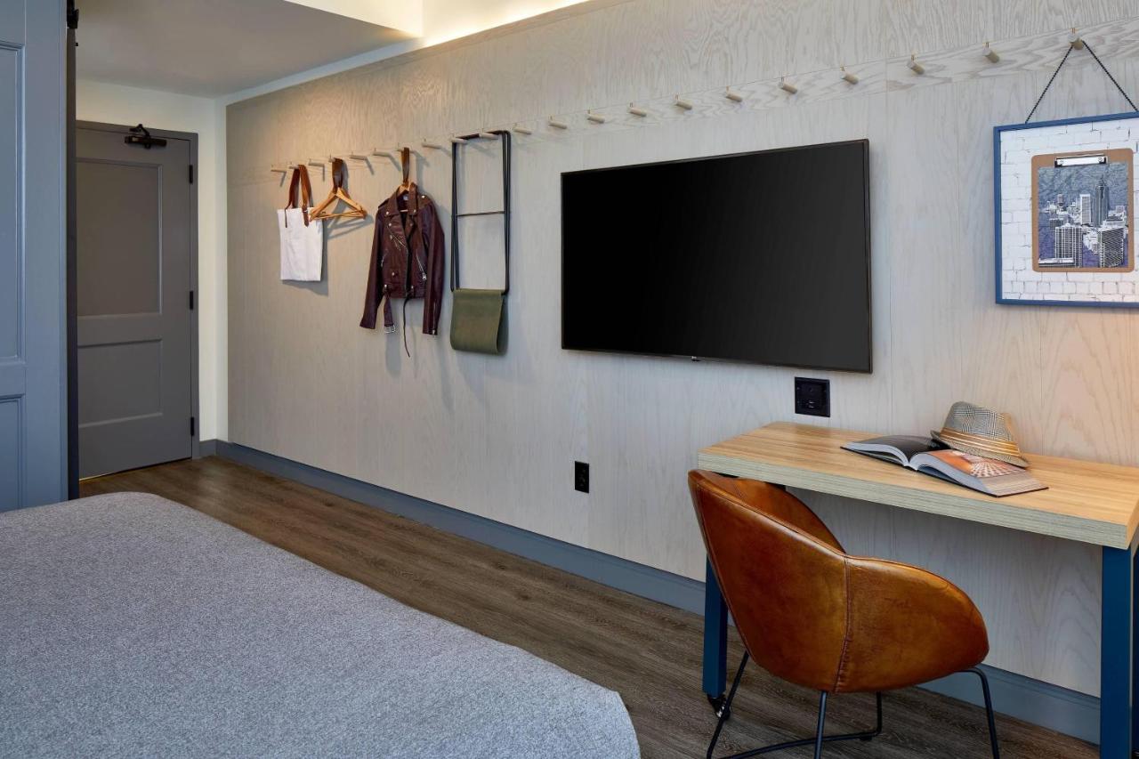 King Room at Moxy Atlanta Midtown