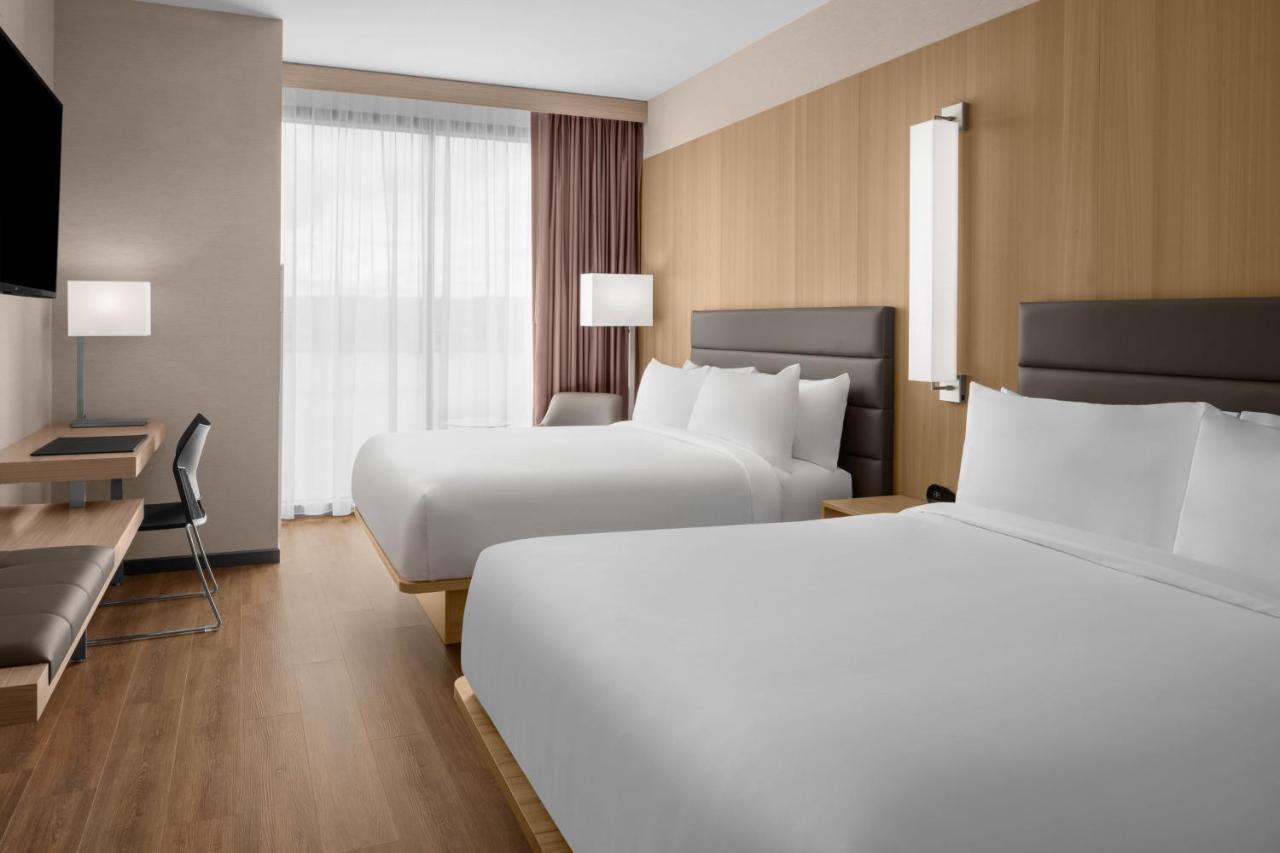 | AC Hotel by Marriott Vancouver Waterfront