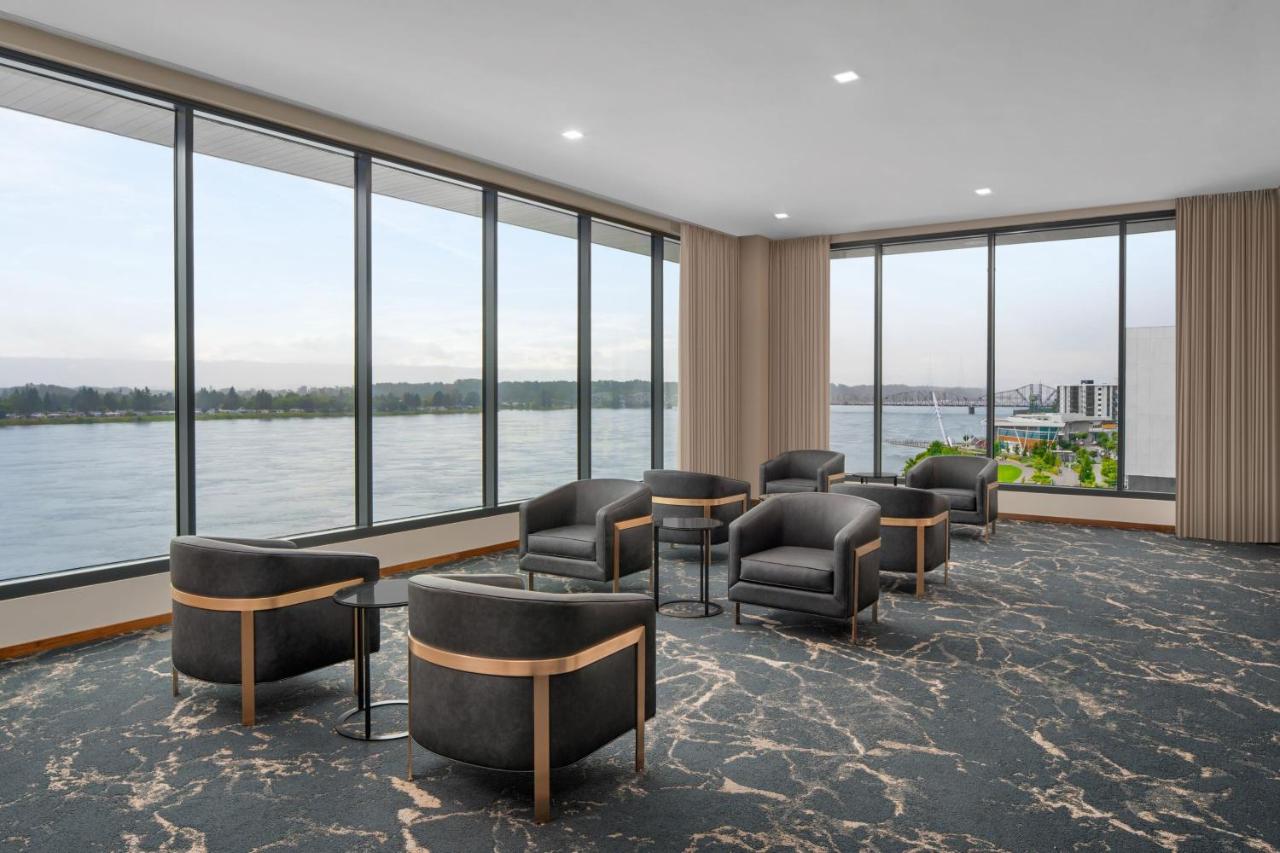 | AC Hotel by Marriott Vancouver Waterfront