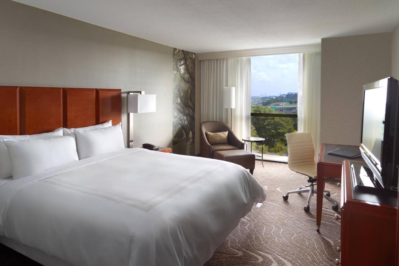King Room at Atlanta Marriott Northwest at Galleria