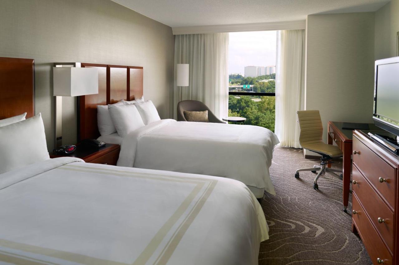Deluxe Room, Guest room, 2 Double, City view, High floor at Atlanta Marriott Northwest at Galleria