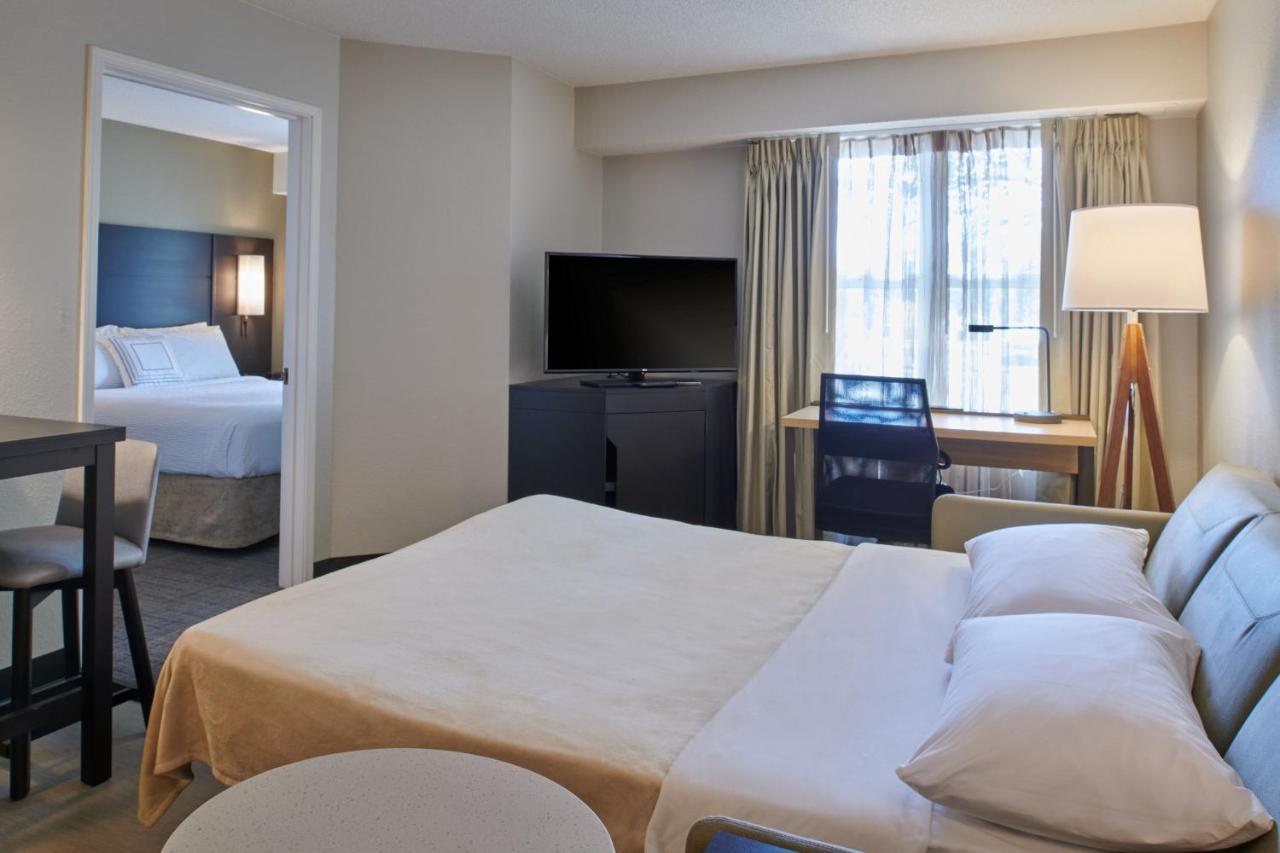 One-Bedroom Queen Suite with Sofa Bed at Residence Inn by Marriott Detroit Novi