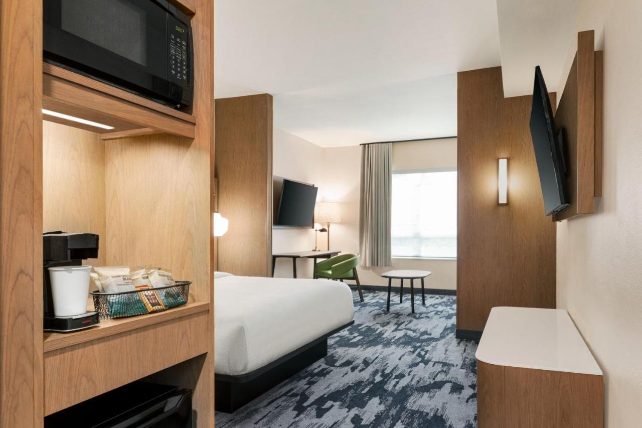 | Fairfield by Marriott Inn & Suites Bonita Springs