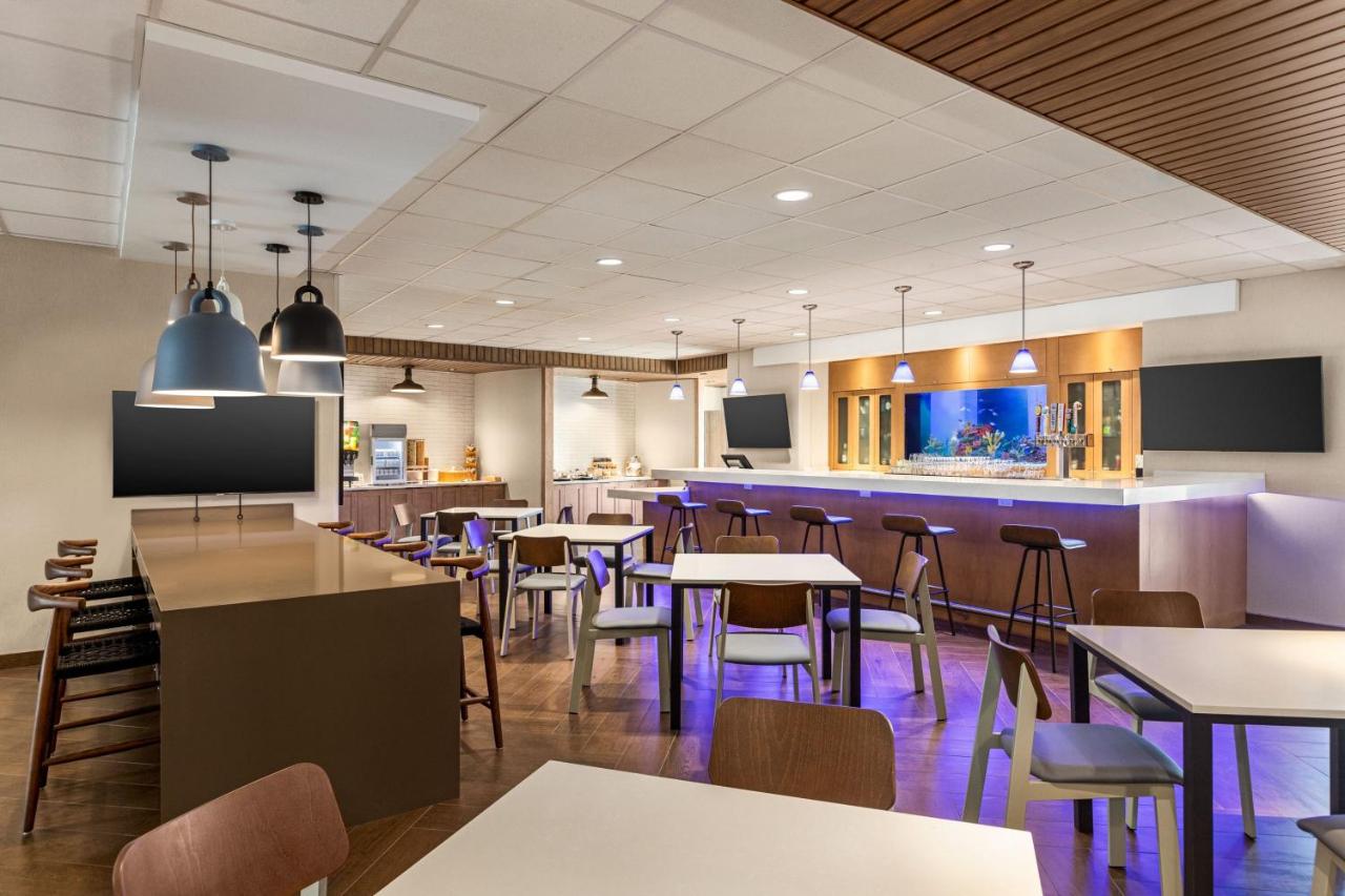 | Fairfield by Marriott Inn & Suites Bonita Springs
