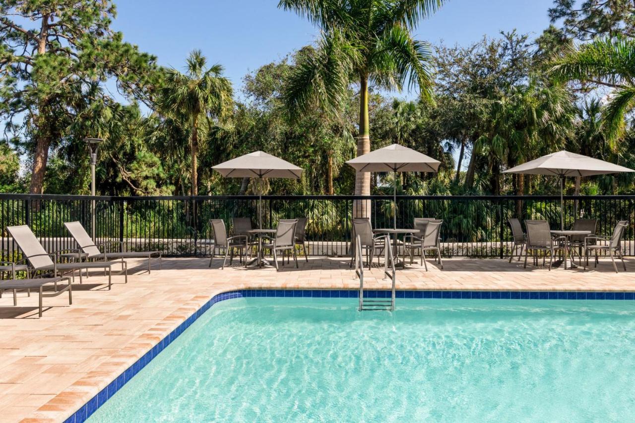 | Fairfield by Marriott Inn & Suites Bonita Springs
